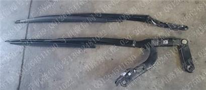 宝马750LI雨刮臂