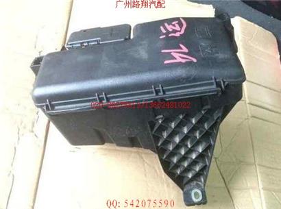 沃尔沃XC90保险丝盒