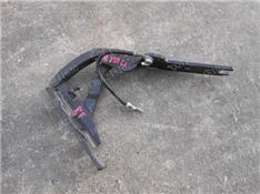 宝马745LI机盖合页