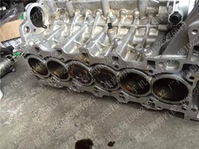 宝马M135I中缸体