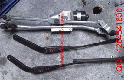 宝马116I雨刮电机