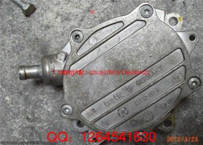 宝马318I刹车真空泵