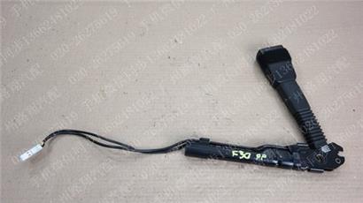 宝马320I安全带预警器