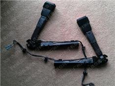 宝马X1安全带预警器