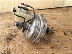 宝马760LI刹车总泵