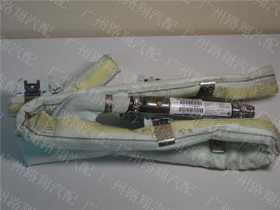 宝马X5车顶气帘