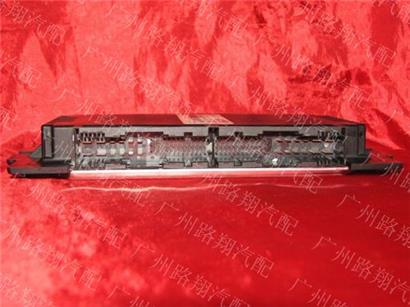 宝马130I灯光电脑