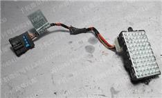 宝马520I鼓风机电阻