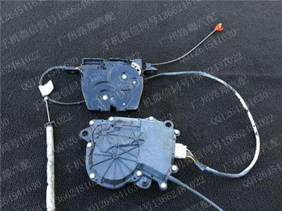 宝马530LI尾箱盖电机