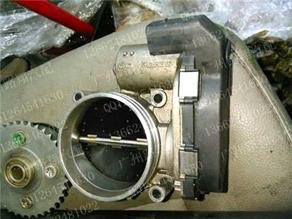 宝马730LI节气门