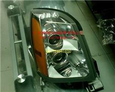 凯迪拉克SRX前大灯