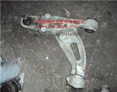 凯迪拉克CTS下摆臂