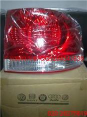 大众途锐尾灯