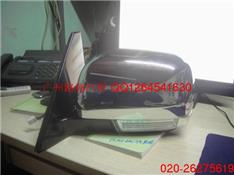 三菱帕杰罗V97倒车镜