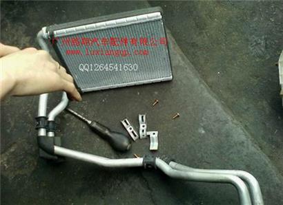 雷克萨斯GS300冷凝器