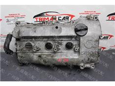 奔驰smart气门室盖