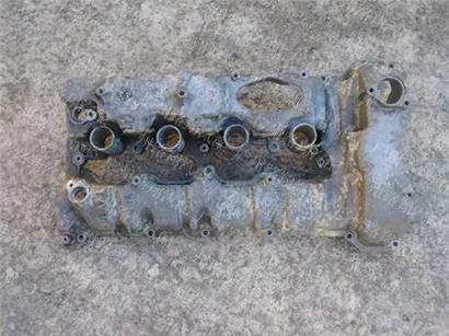 宝马650I气门室盖