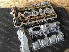 宝马GT550I汽缸盖