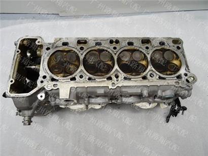 宝马M5汽缸盖 1112 7838 137