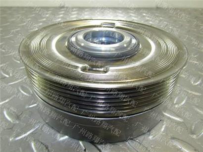 宝马218I曲轴皮带轮 BMW 7597422