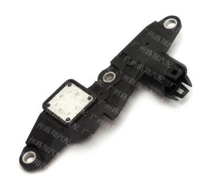 宝马120I偏心轴传感器 1137 7527 016