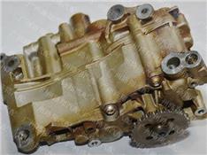 宝马730LI机油泵