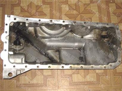 宝马530LI发动机油底壳