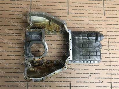 宝马745LI发动机油底壳 1113 7589 687