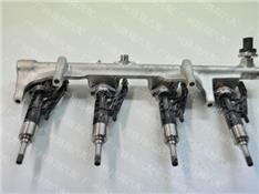 宝马318LI喷油嘴-导轨