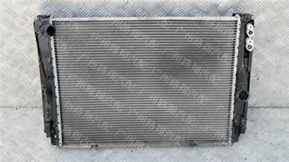 宝马125I水箱-E88-F21