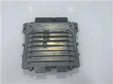 奔驰CLA180发动机模块-着车电脑-拆车件