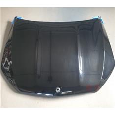 奔驰GLE320前机盖