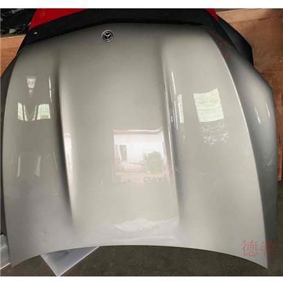 奔驰GLE450前机盖