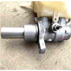 奔驰C180刹车总泵-刹车大力鼓