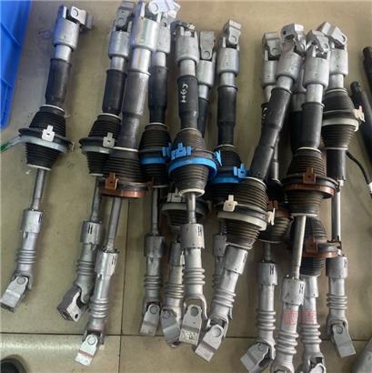 奔驰C63转向联轴节