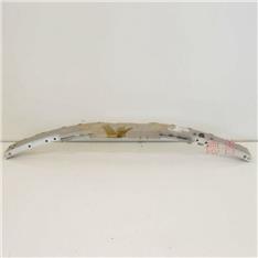 奔驰C300保险杠内铁