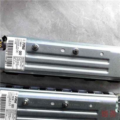 奔驰C200安全气囊