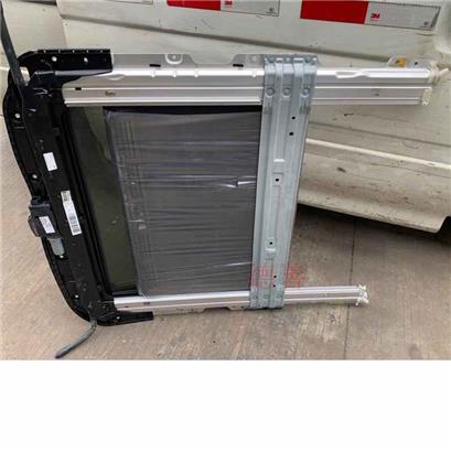 奔驰C180天窗-马达