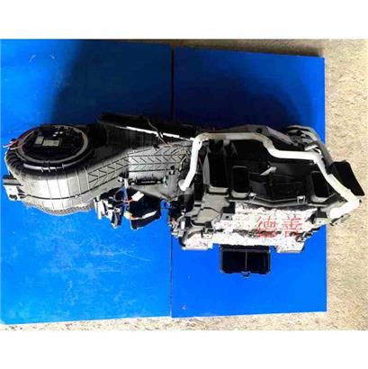 奔驰C63空调蒸发箱