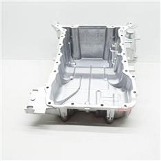 奔驰GLC300发动机油底壳