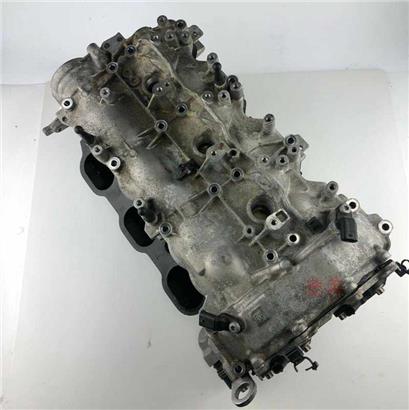 奔驰GLE400汽缸盖