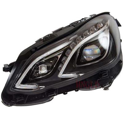 奔驰E350前大灯