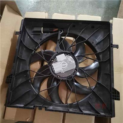 奔驰ML63电子风扇
