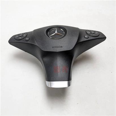 奔驰E320安全气囊