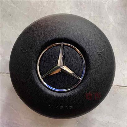 奔驰E300安全气囊