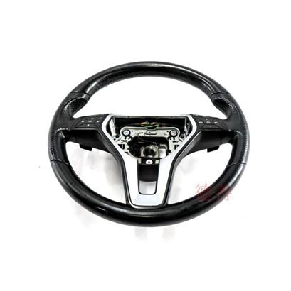 奔驰CLS350方向盘