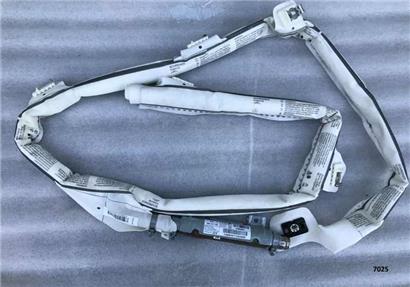 奔驰CLS400车顶气帘