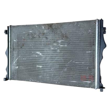 奔驰A180水箱-散热器