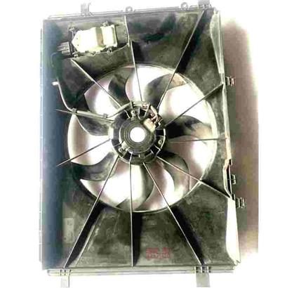 奔驰A180冷却风扇